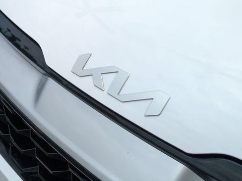 Certified 2024 Kia Sportage EX FWD image 10