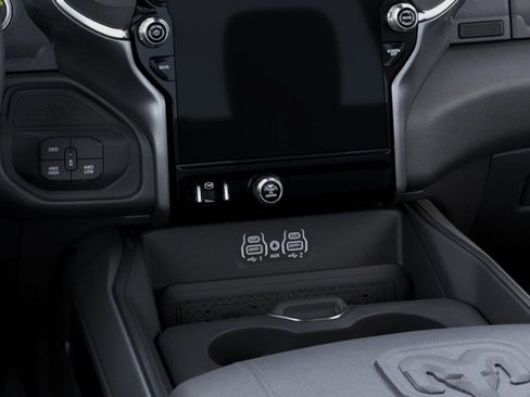New 2026 RAM 2500 Laramie AWD/4WD image 24