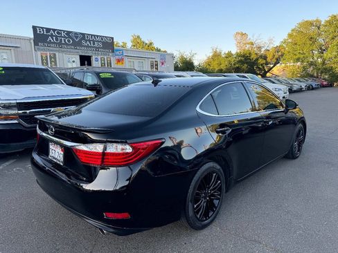 Used 2014 Lexus ES 350 w/ Premium Package image 4