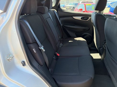 Used 2020 Nissan Rogue Sport S FWD image 18