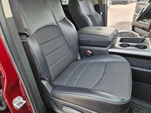 Used 2018 RAM 2500 Big Horn w/ Sport Appearance Group AWD/4WD image 28