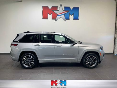 Used 2024 Jeep Grand Cherokee Overland w/ Luxury Tech Group IV image 1