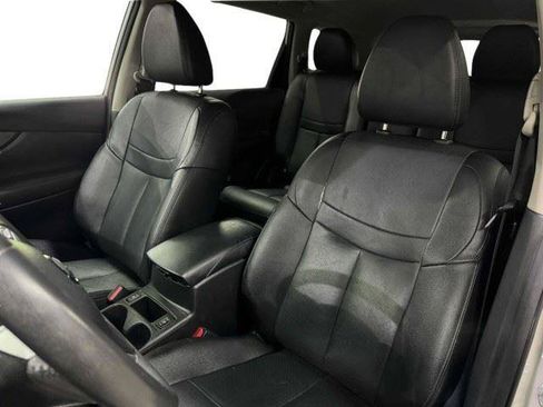 Used 2016 Nissan Rogue SL w/ SL Premium Package FWD image 25