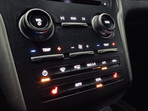 Used 2017 Lincoln MKC Select w/ Select Plus Package image 31