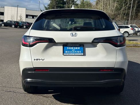 Used 2024 Honda HR-V LX image 4