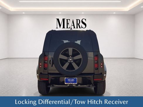Used 2024 Land Rover Defender 110 X-Dynamic SE AWD/4WD image 5