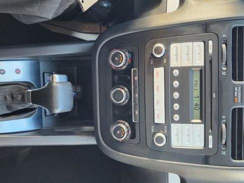 Used 2010 Volkswagen Jetta Limited Edition image 18