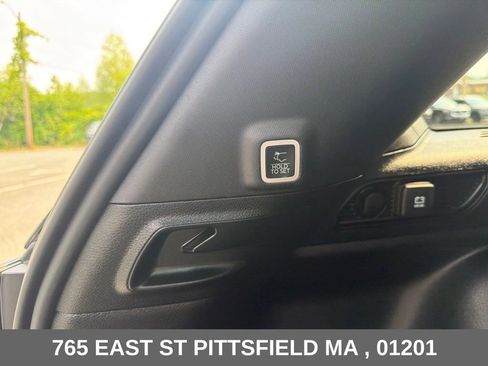 Used 2024 Jeep Grand Cherokee Altitude AWD/4WD image 15