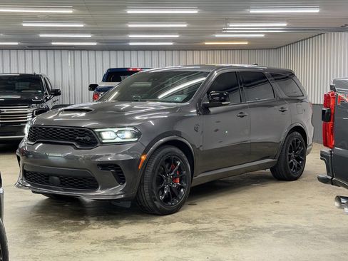 Used 2021 Dodge Durango SRT Hellcat w/ Technology Group AWD/4WD image 8