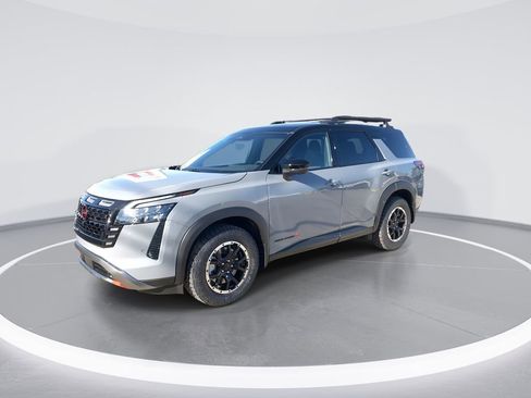 New 2026 Nissan Pathfinder SV image 4