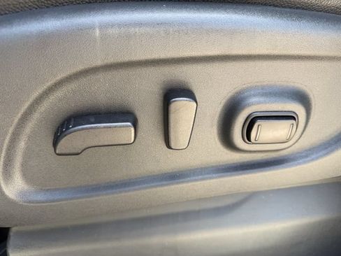 Used 2019 Nissan Titan PRO-4X w/ Pro-4x Convenience Package AWD/4WD image 27