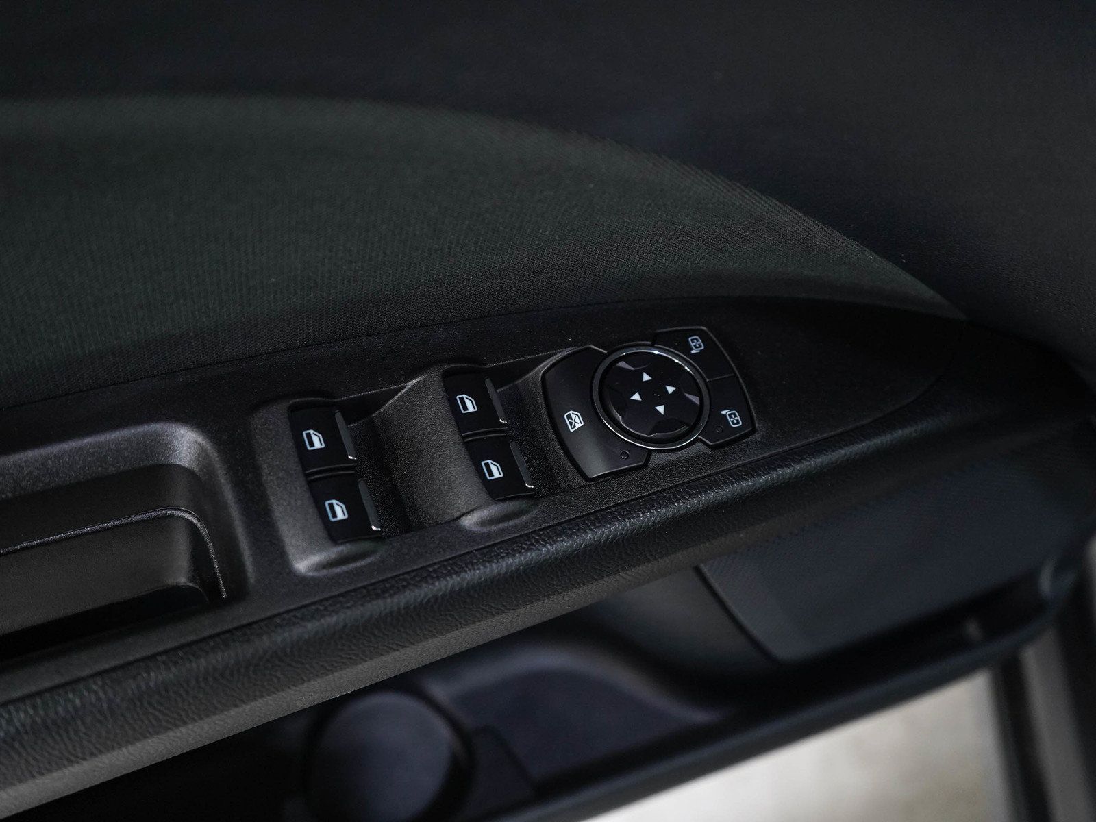 Used 2020 Ford Fusion SE AWD/4WD image 18