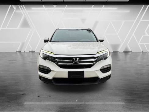 Used 2018 Honda Pilot EX image 3