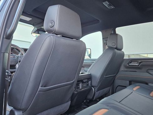 New 2026 GMC Sierra 2500 AT4 w/ AT4 Premium Plus Package image 24