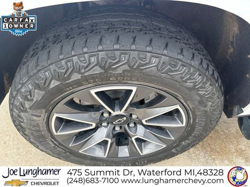 Certified 2024 Chevrolet Suburban Z71 w/ Luxury Package AWD/4WD image 10