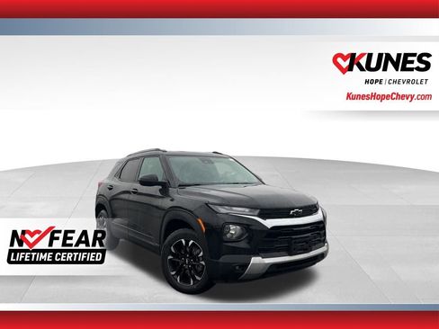Used 2023 Chevrolet TrailBlazer LT w/ Confidence II Package image 1