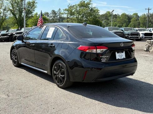 Used 2024 Toyota Corolla LE FWD image 6