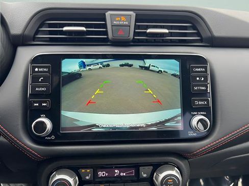 New 2025 Nissan Versa SR w/ Trunk Package FWD image 16