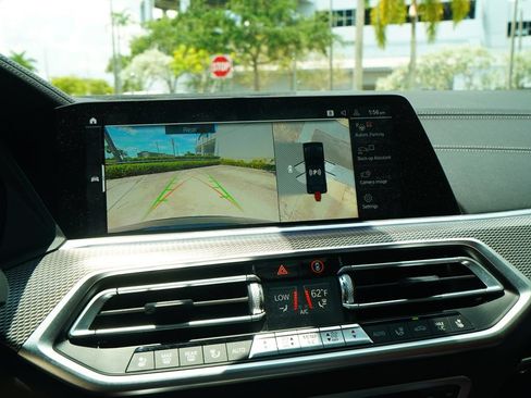 Used 2021 BMW X6 M50i w/ Executive Package AWD/4WD image 8