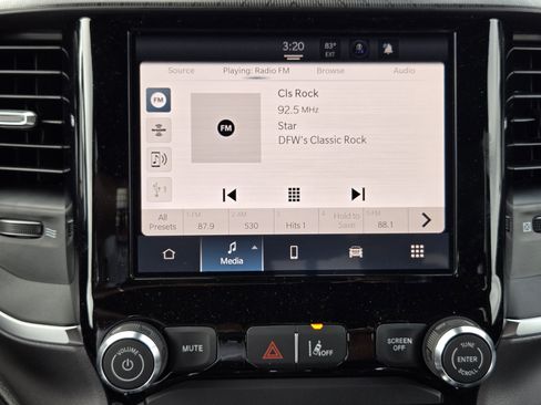 New 2026 RAM 1500 Express AWD/4WD image 14