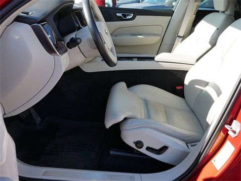 Used 2019 Volvo XC60 T5 Inscription w/ Protection Package Premier image 13