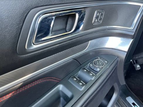 Used 2018 Ford Explorer Sport w/ Equipment Group 401A AWD/4WD image 62
