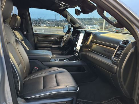 Used 2022 RAM 1500 Limited image 10