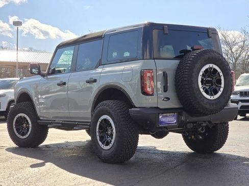 Used 2024 Ford Bronco Badlands image 36