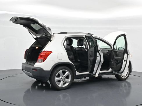 Used 2015 Chevrolet Trax LTZ FWD image 39
