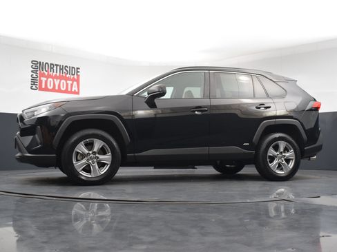 Used 2022 Toyota RAV4 LE AWD/4WD image 24