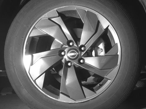 Used 2025 Nissan Rogue SV FWD image 13