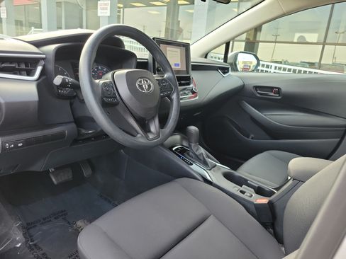 Used 2024 Toyota Corolla LE FWD image 19