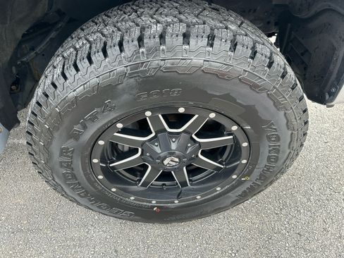 Used 2021 Toyota Tundra Limited w/ Limited Premium Package image 9