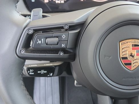 Used 2025 Porsche Panamera image 26
