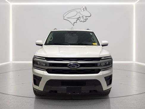 Used 2024 Ford Expedition Max XLT AWD/4WD image 8
