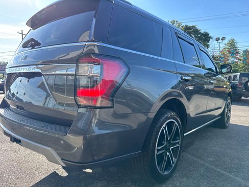 Used 2021 Ford Expedition Limited image 24