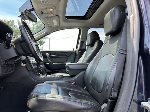 Used 2017 GMC Acadia Limited SLT AWD/4WD image 11