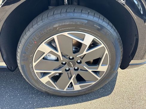 New 2026 Genesis Electrified GV70 AWD/4WD image 9