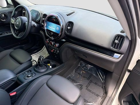Used 2024 MINI Cooper Countryman S w/ Storage Package FWD image 12