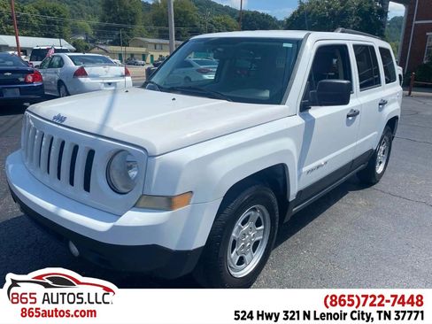 Used 2014 Jeep Patriot Sport FWD image 1