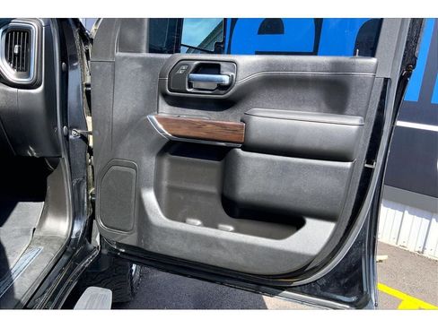 Used 2020 GMC Sierra 2500 SLT w/ SLT Convenience Package AWD/4WD image 25