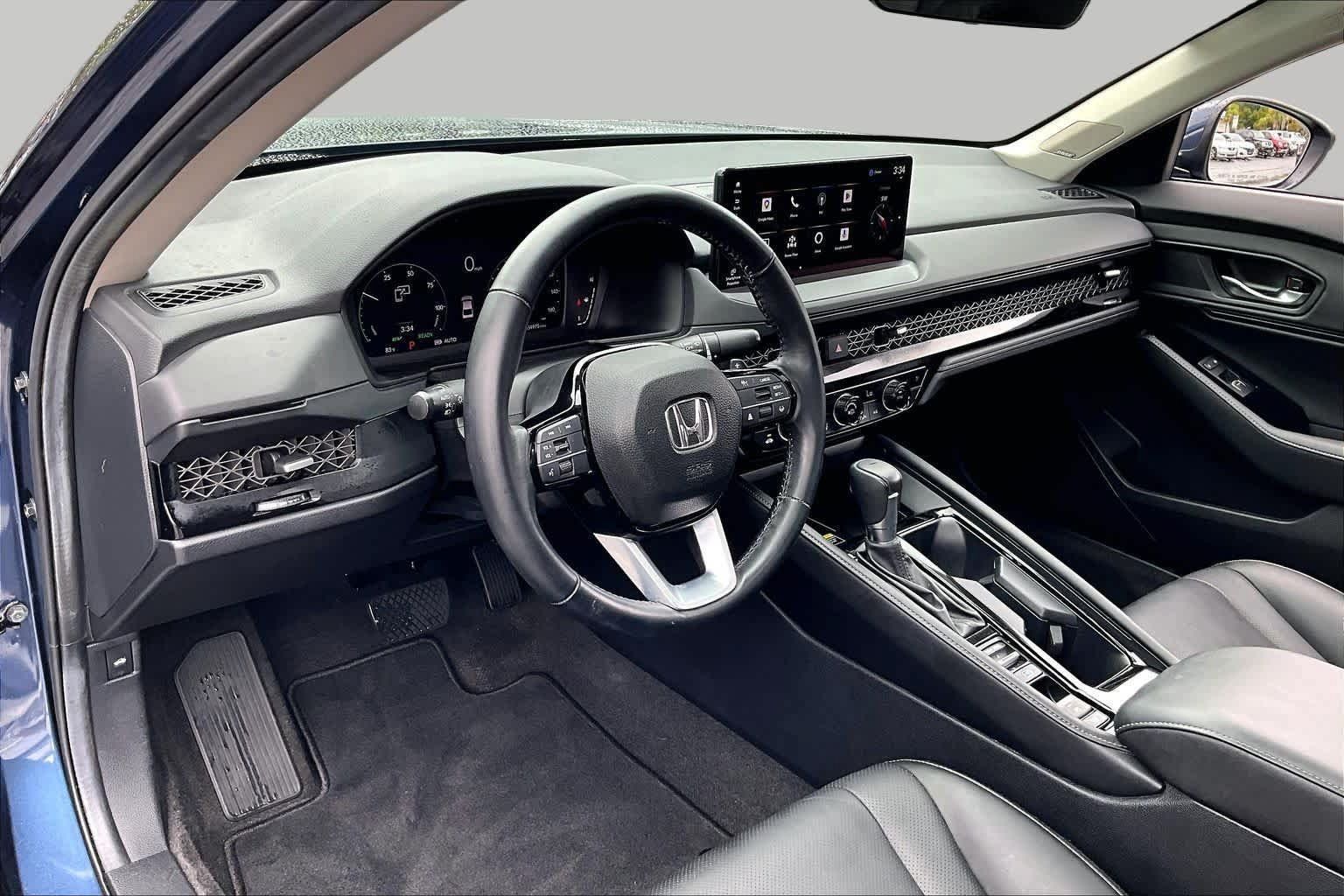 Used 2023 Honda Accord Touring image 18