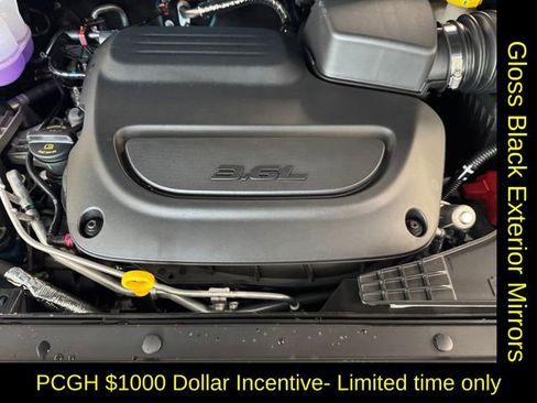 New 2026 Chrysler Pacifica Limited w/ S Appearance Package image 6