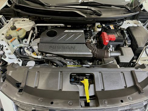 Used 2023 Nissan Rogue SV image 33