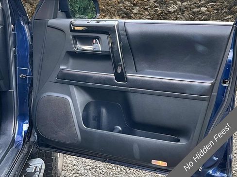 Used 2017 Toyota 4Runner TRD Off-Road Premium AWD/4WD image 21