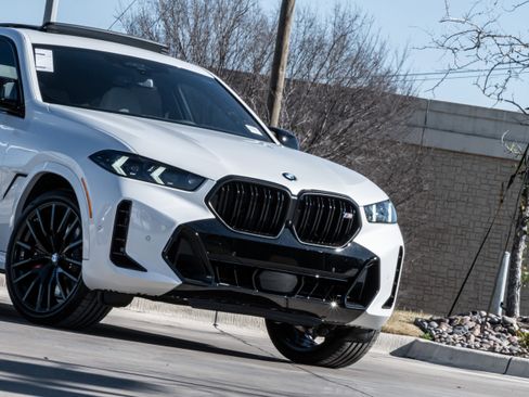 New 2026 BMW X6 M60i image 5