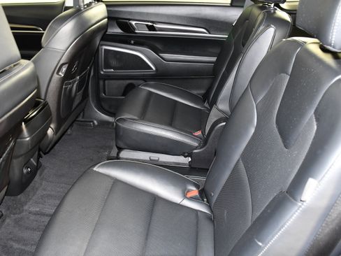 Used 2025 Kia Telluride S AWD/4WD image 48
