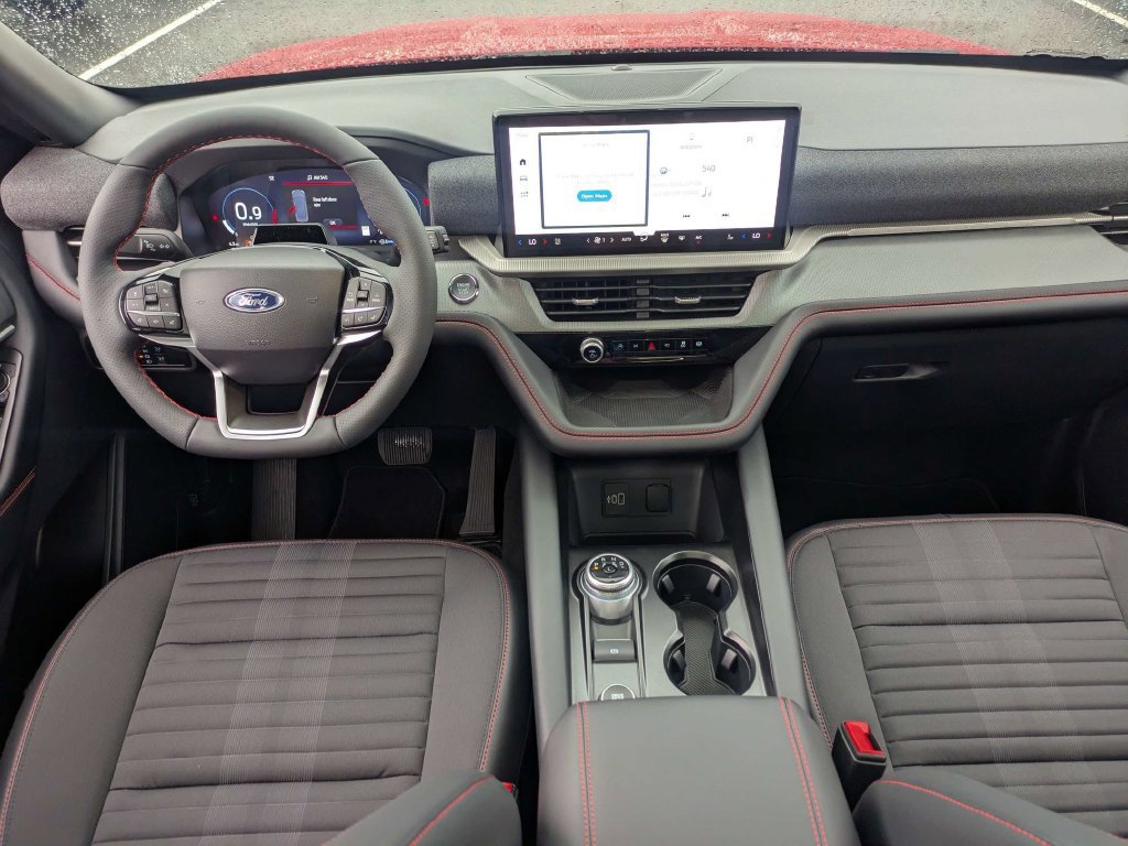 New 2026 Ford Explorer ST-Line w/ ST-Line Street Pack AWD/4WD image 18