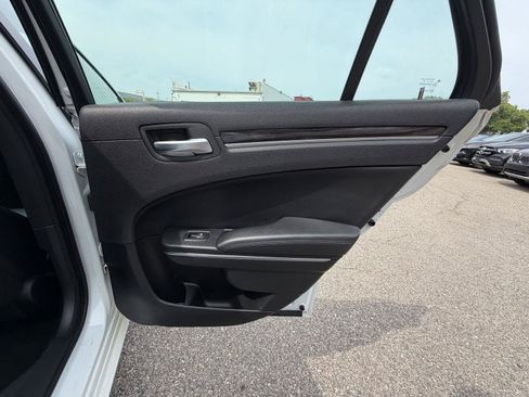 Used 2016 Chrysler 300 Limited w/ Driver Convenience Group AWD/4WD image 24