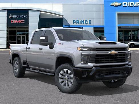 New 2026 Chevrolet Silverado 2500 Custom image 7